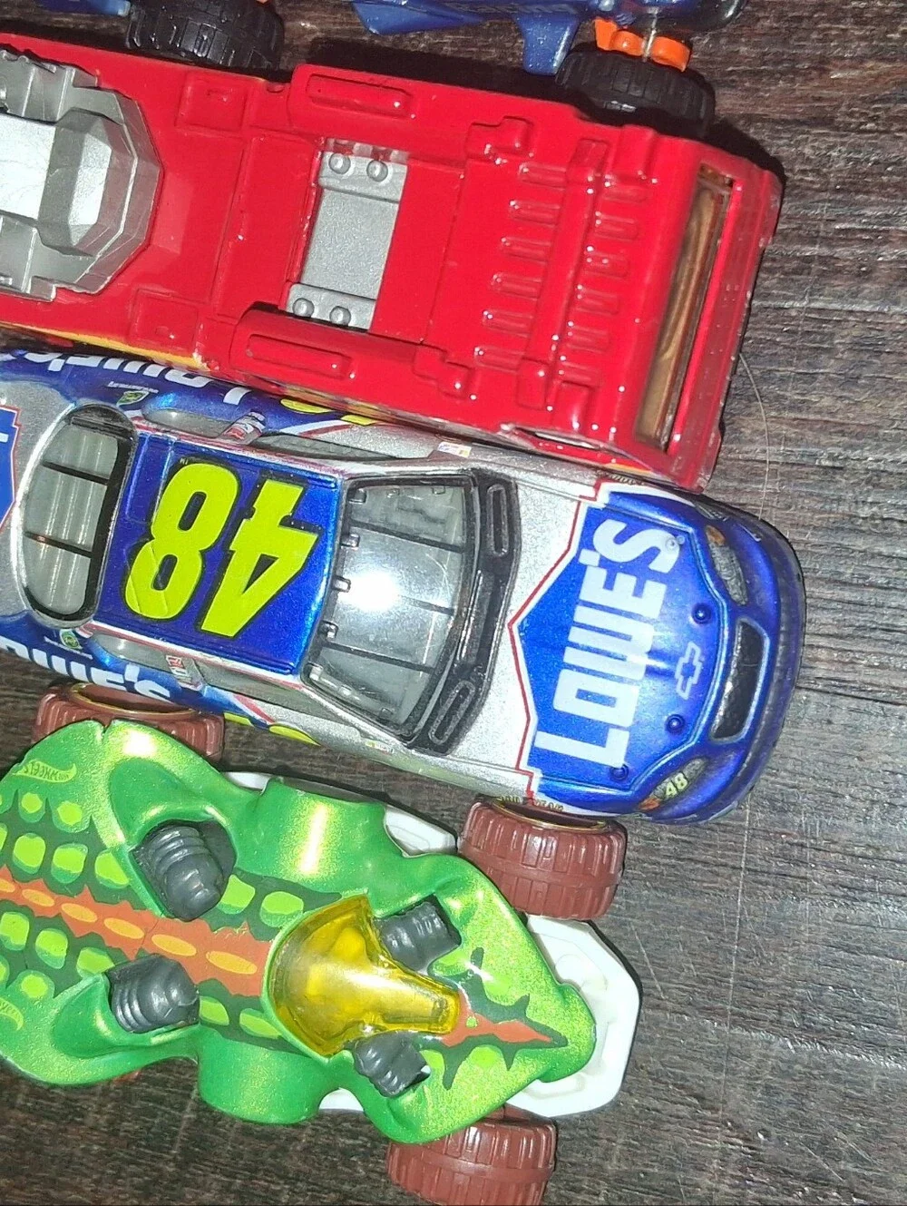 Hot Wheels Lot - Mixed Kids Toy Cars (Red, Blue, Purple, Orange)
